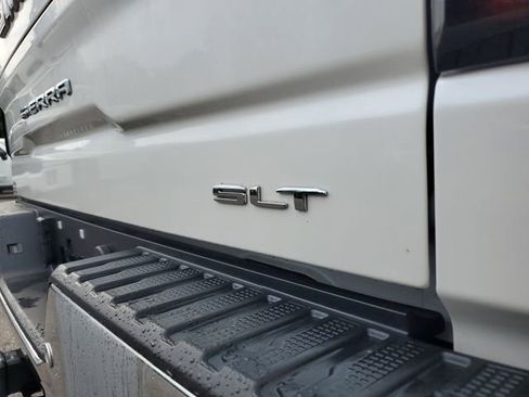 Used 2025 GMC Sierra 1500 SLT w/ SLT Premium Plus Package AWD/4WD image 8
