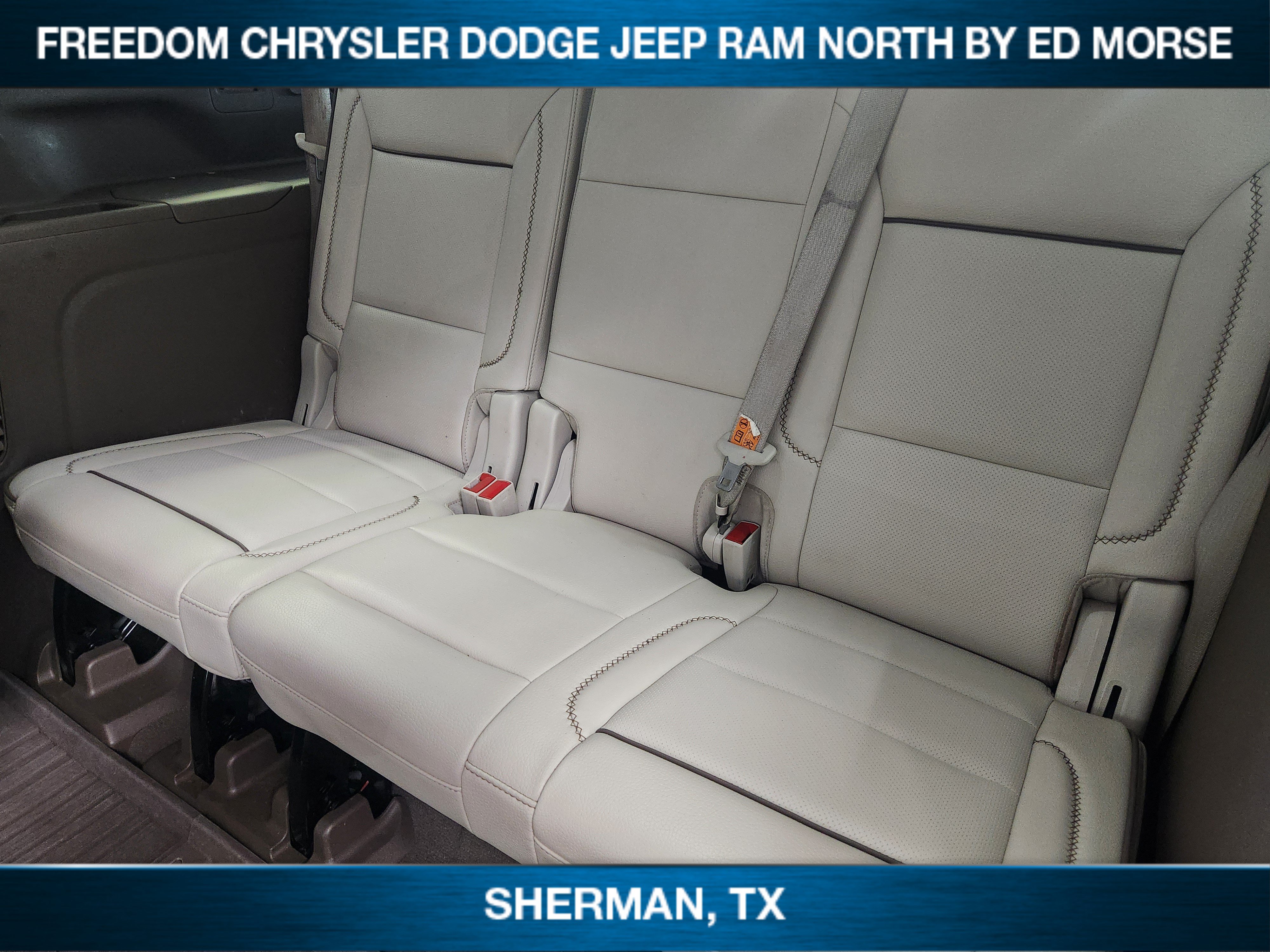 Used 2023 GMC Yukon XL Denali w/ Denali Reserve Package AWD/4WD image 21