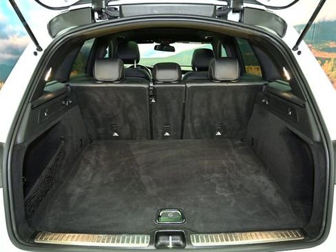 Used 2018 Mercedes-Benz GLC 300 4MATIC image 60