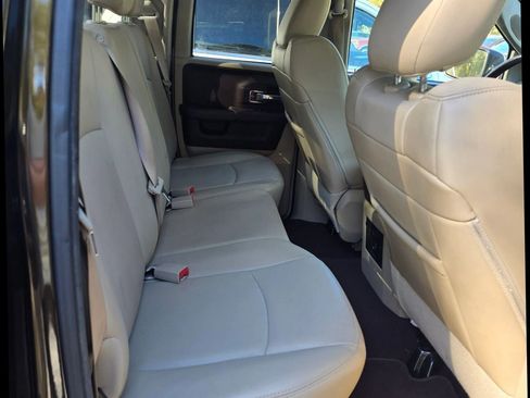 Used 2013 RAM 1500 Laramie w/ Convenience Group image 8