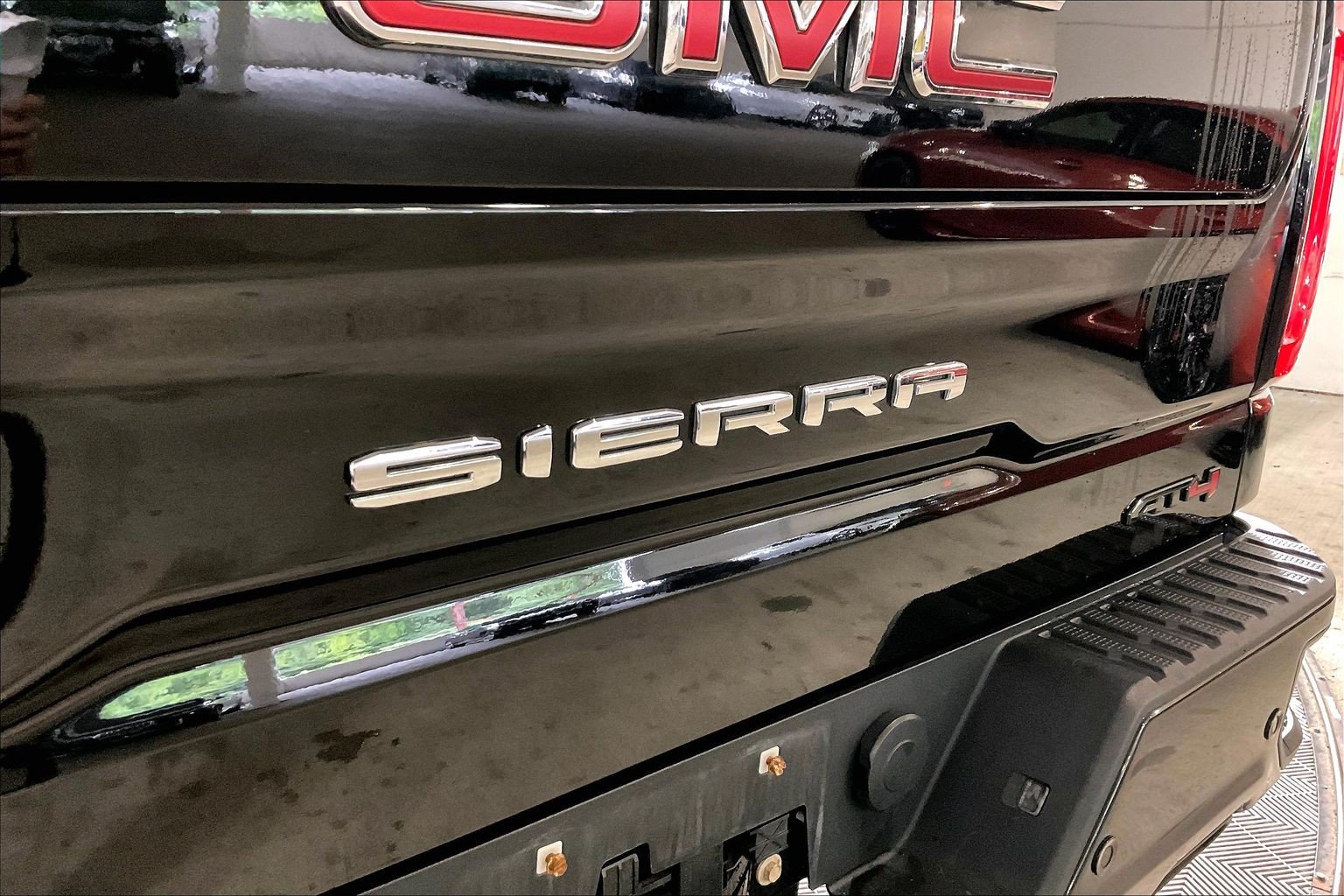 Used 2021 GMC Sierra 1500 AT4 w/ AT4 Premium Package AWD/4WD image 32