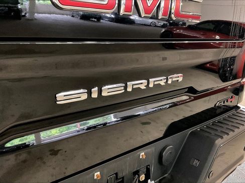 Used 2021 GMC Sierra 1500 AT4 w/ AT4 Premium Package AWD/4WD image 32