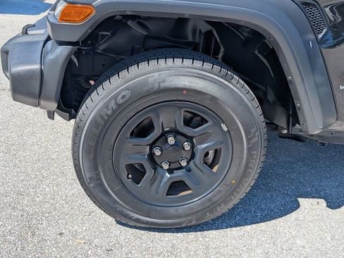 Used 2020 Jeep Wrangler Unlimited Sport image 5