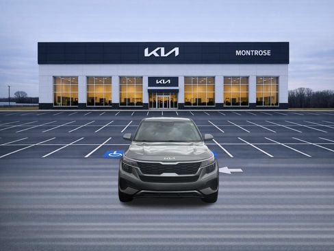 Used 2023 Kia Seltos LX AWD/4WD image 3