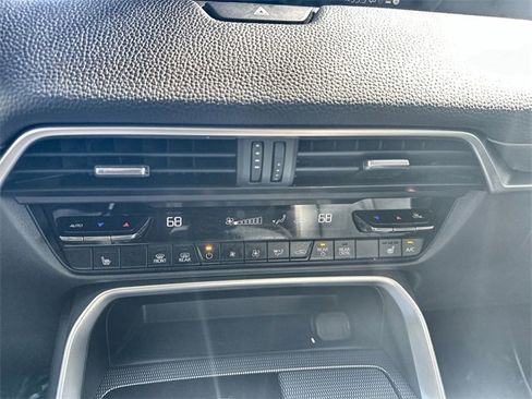 Used 2024 MAZDA CX-90 3.3 Turbo w/ Preferred Plus image 17