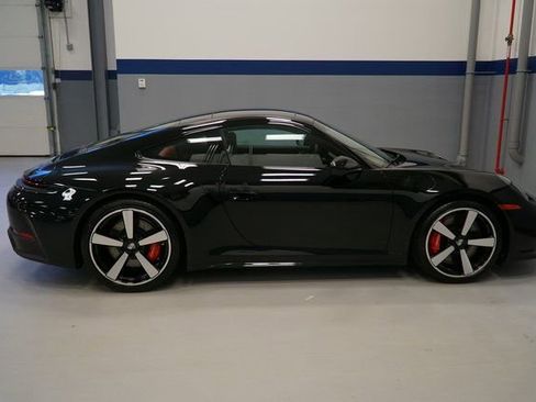 Used 2025 Porsche 911 Carrera S image 11