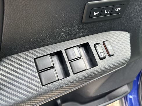 Used 2014 Toyota RAV4 Limited AWD/4WD image 8