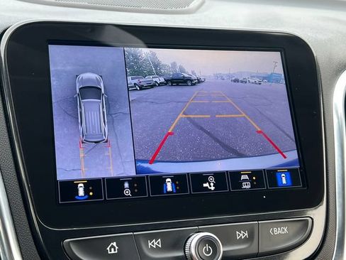Used 2024 Chevrolet Equinox Premier AWD/4WD image 28
