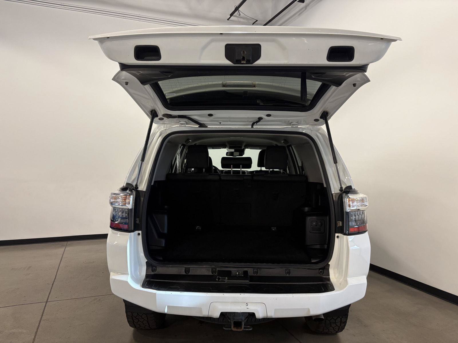 Used 2021 Toyota 4Runner SR5 Premium AWD/4WD image 42