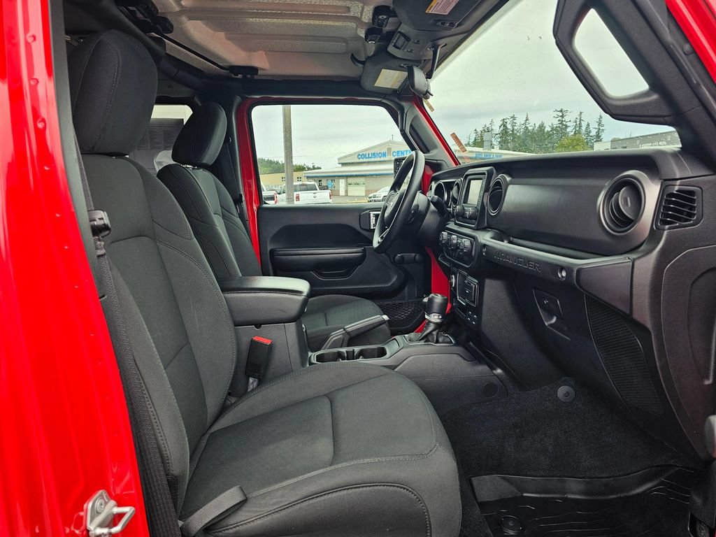 Used 2021 Jeep Wrangler Unlimited Sport AWD/4WD image 10
