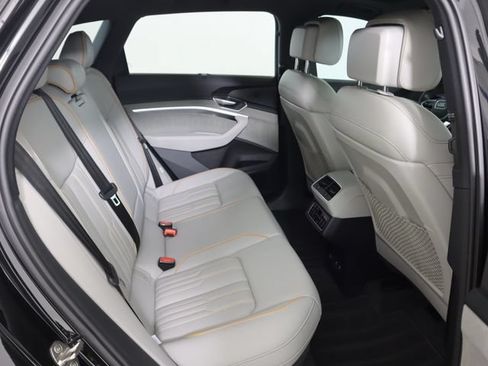 Certified 2024 Audi Q8 e-tron Prestige w/ Prestige Package AWD/4WD image 14