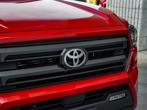 New 2026 Toyota Tacoma SR5 RWD image 10