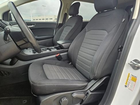 Used 2019 Ford Edge SE image 15