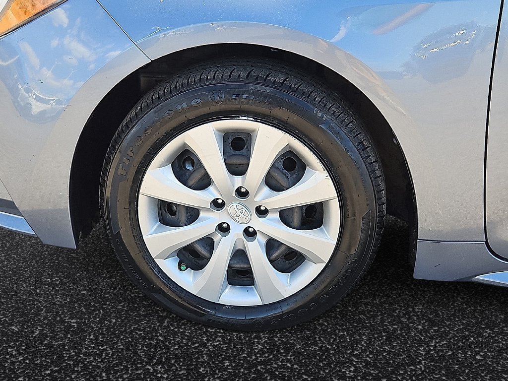 Used 2024 Toyota Corolla LE FWD image 8