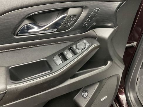 Used 2023 Chevrolet Traverse High Country w/ LPO, Floor Liner Package AWD/4WD image 10
