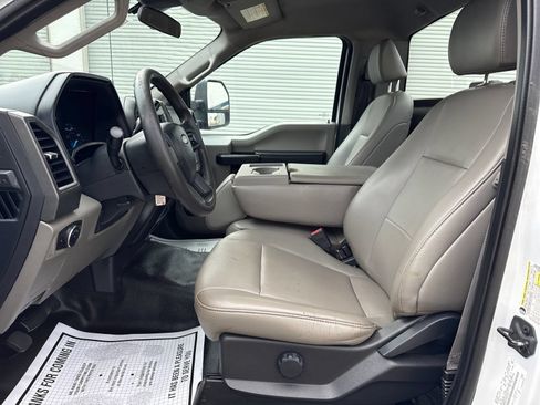 Used 2022 Ford F250 XL RWD image 9