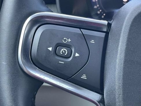 Certified 2023 Volvo XC40 B5 Ultimate w/ Protection Package Premier AWD/4WD image 21