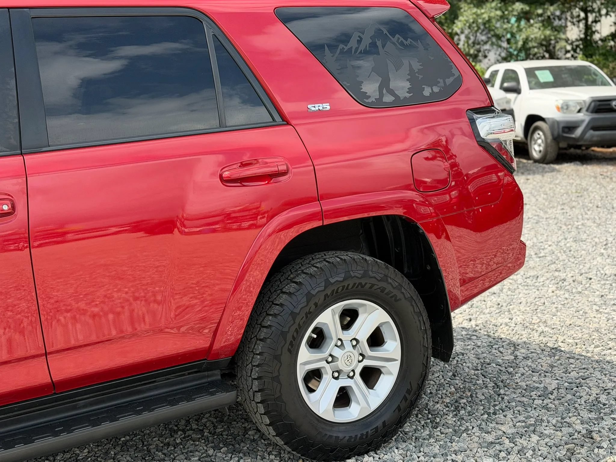 Used 2017 Toyota 4Runner SR5 RWD image 8