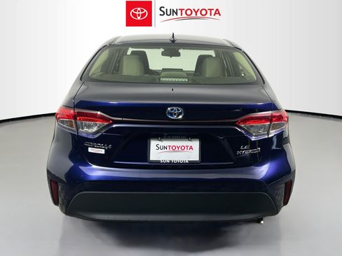 Used 2024 Toyota Corolla LE image 5