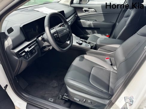 New 2026 Kia Sportage EX image 9