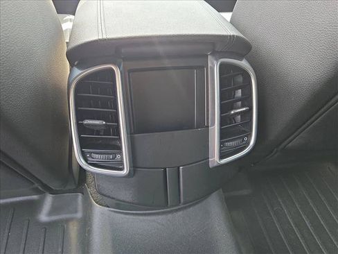 Used 2013 Porsche Cayenne AWD/4WD image 15