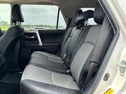 Used 2016 Toyota 4Runner SR5 Premium RWD image 10