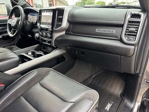 Used 2024 RAM 1500 Laramie RWD image 13