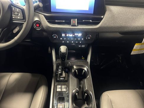 Used 2026 Subaru Outback Limited AWD/4WD image 11