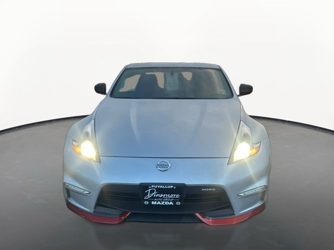 Used 2016 Nissan 370Z NISMO RWD image 8