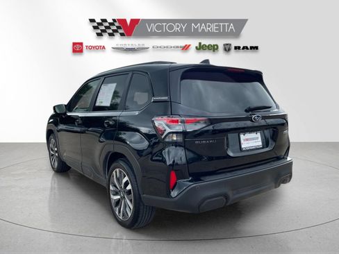 Used 2025 Subaru Forester Touring AWD/4WD image 3