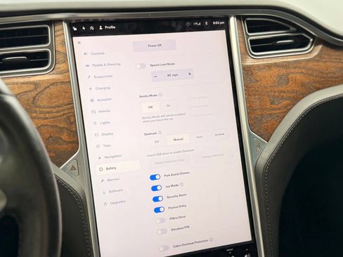 Used 2018 Tesla Model S AWD image 44