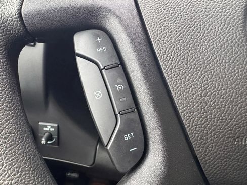 Used 2025 Chevrolet Express 2500 Extended w/ Communications Package image 16