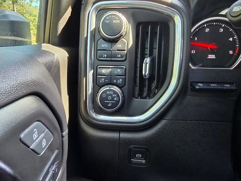 Used 2022 Chevrolet Silverado 3500 High Country w/ Technology Package AWD/4WD image 37