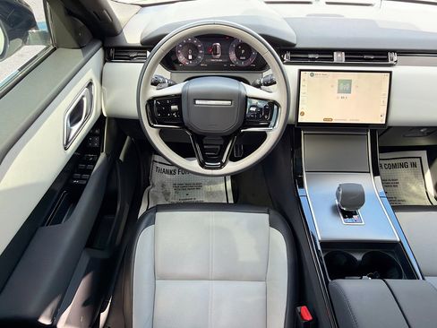 Used 2024 Land Rover Range Rover Velar Dynamic SE image 17