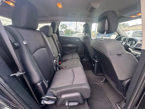 Used 2012 Dodge Journey SXT w/ Flexible Seating Group image 20
