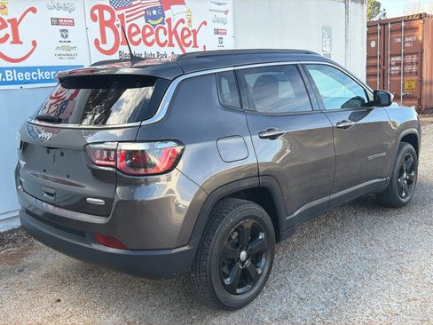 Used 2020 Jeep Compass Latitude w/ Popular Equipment Group image 3