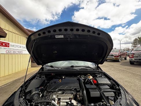 Used 2021 Chevrolet Malibu LT image 10