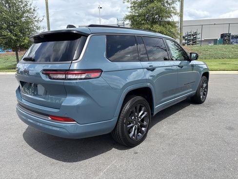 Used 2026 Jeep Grand Cherokee L Limited AWD/4WD image 9