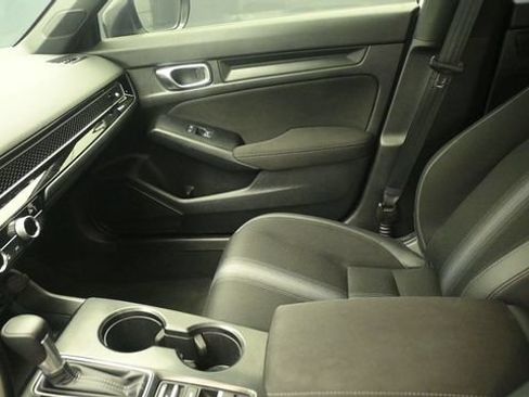 Used 2024 Honda Civic Sport image 16