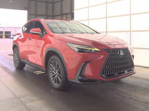 Used 2022 Lexus NX 250 FWD image 2