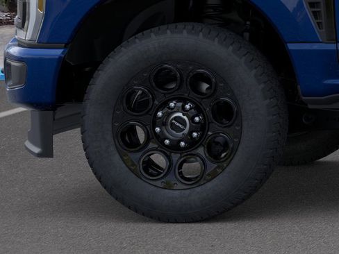 New 2026 Ford F250 Lariat w/ Black Appearance Package image 19