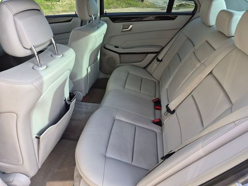 Used 2014 Mercedes-Benz E 350 Sedan image 15