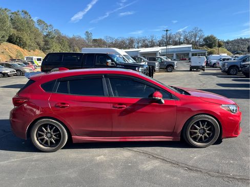 Used 2019 Subaru Impreza 2.0i Sport image 4