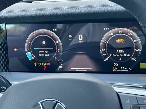 New 2026 Volkswagen Tiguan SE R-Line image 23