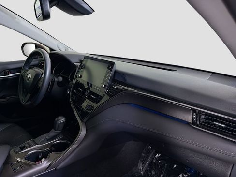 Used 2024 Toyota Camry XSE w/ Navigation Package image 31