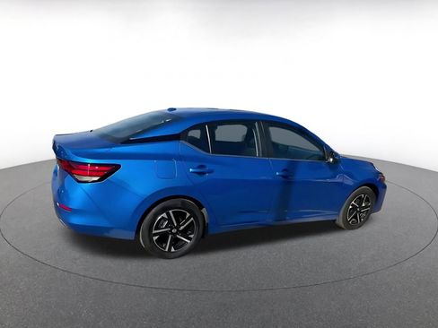 Used 2025 Nissan Sentra SV image 14