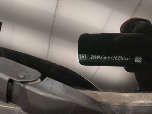 Used 2018 Chevrolet Equinox LT image 33