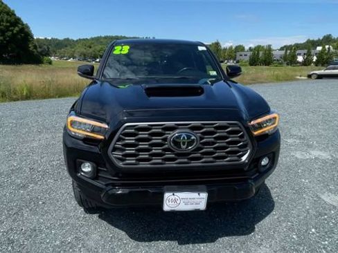 Certified 2023 Toyota Tacoma TRD Sport w/ Technology Package AWD/4WD image 3