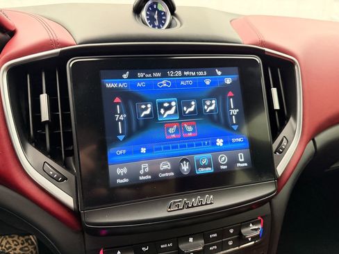Used 2017 Maserati Ghibli RWD image 15