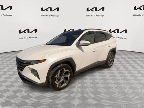 Used 2022 Hyundai Tucson Limited w/ Cargo Package AWD/4WD image 4